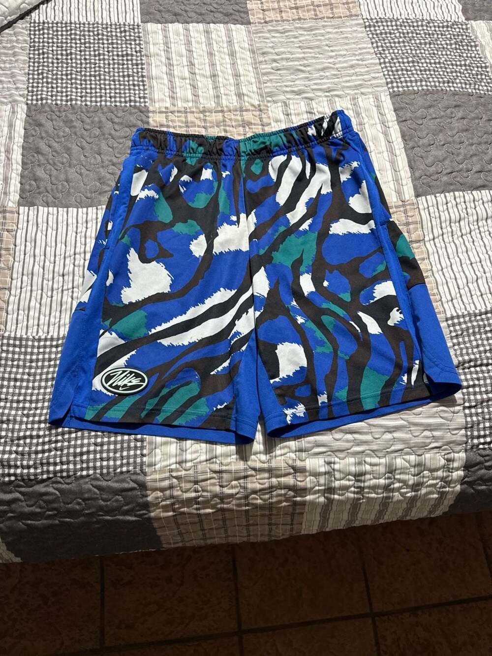 Nike Dri-FIT Men's Abstract Brushstroke Print Basketball Shorts - Blue/White/Gre
